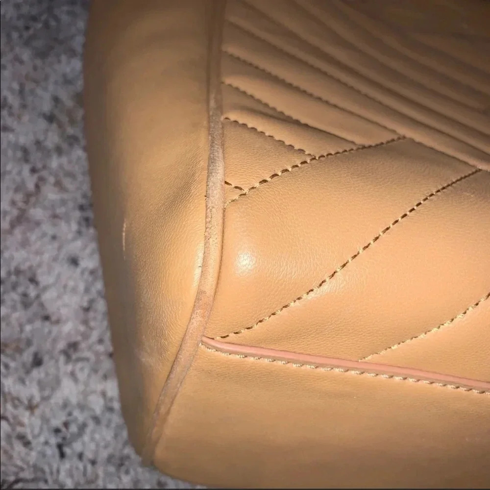 SOLD Tory Burch shoulder bag in Light Camel - Picture 7 of 10